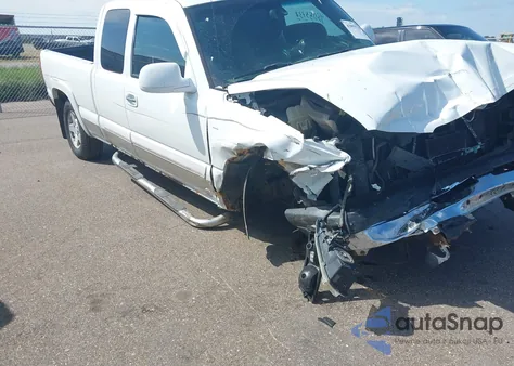 2005 Chevrolet Silverado 1500 Z71 из США, поврежденный, VIN 1GCEK19B75E163300